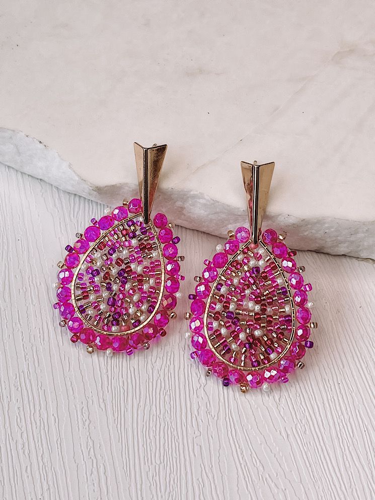 Aretes gota tejida con muranos y mostacillas