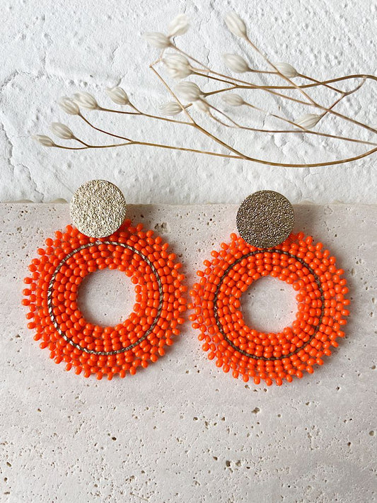 Aretes argolla con mostacillas