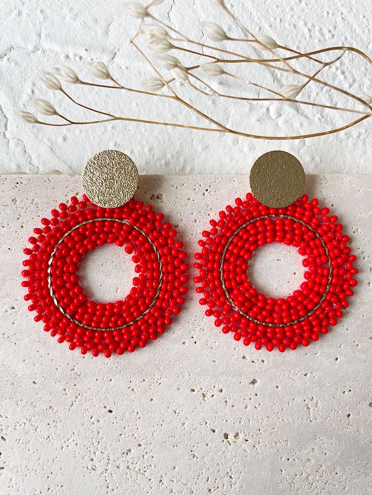 Aretes argolla con mostacillas
