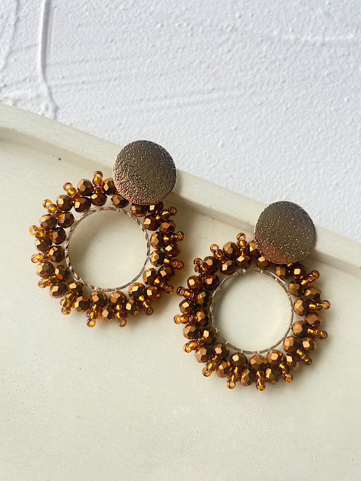 Aretes argolla con muranos alrededor chicos