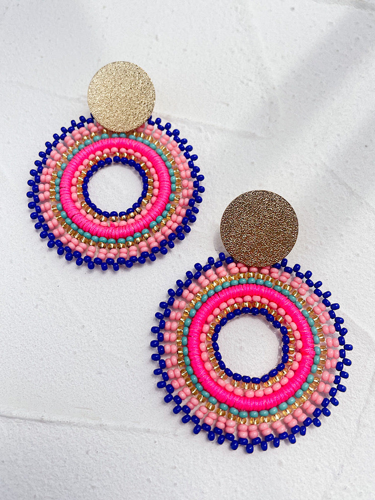 Aretes círculo con hueco y mostacillas
