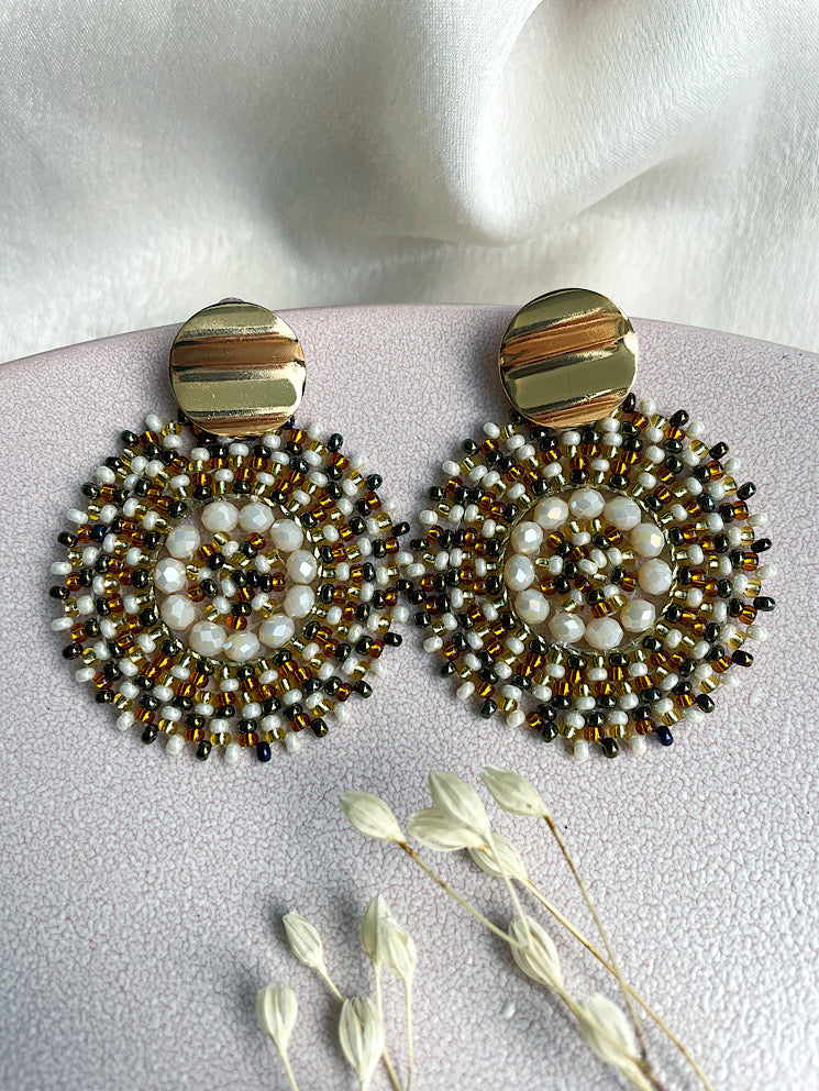 Aretes círculo con mostacillas