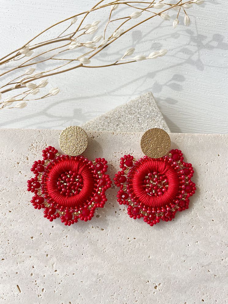 Aretes flor tejida con muranos y mostacillas chicos