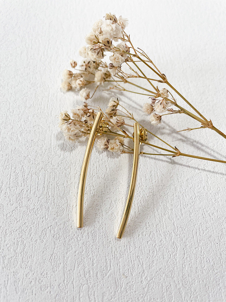 Aretes palito ondeado