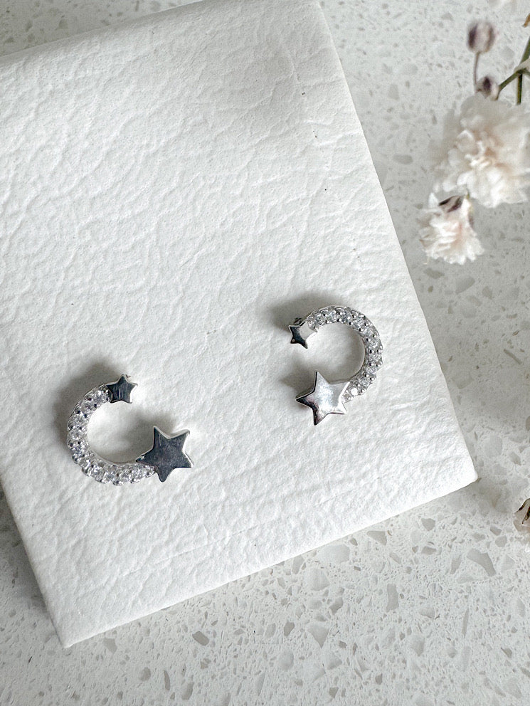 Aretes pegados C con estrellas