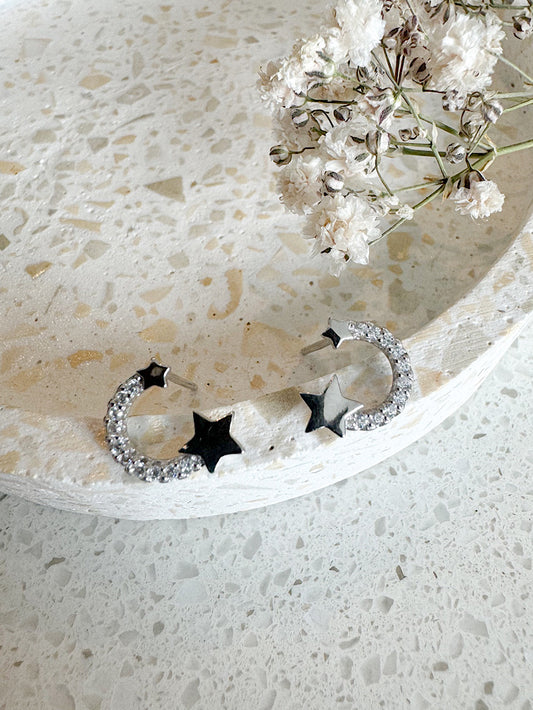 Aretes pegados C con estrellas