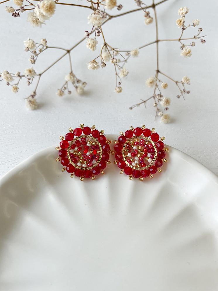 Aretes pegados círculo con muranos y mostacillas