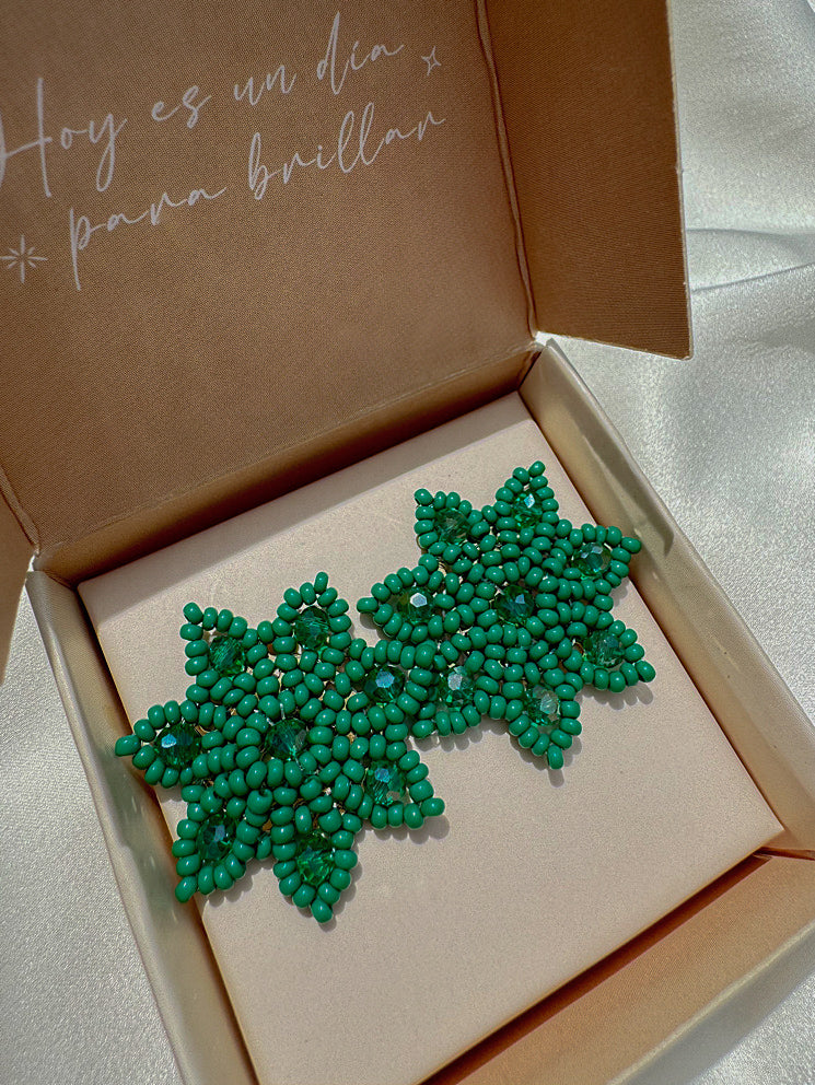 Aretes pegados flor con muranos y mostacillas
