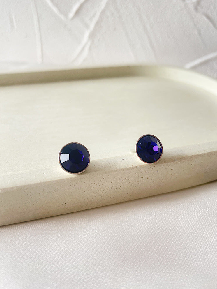 Aretes pegados punto de luz Swarovski