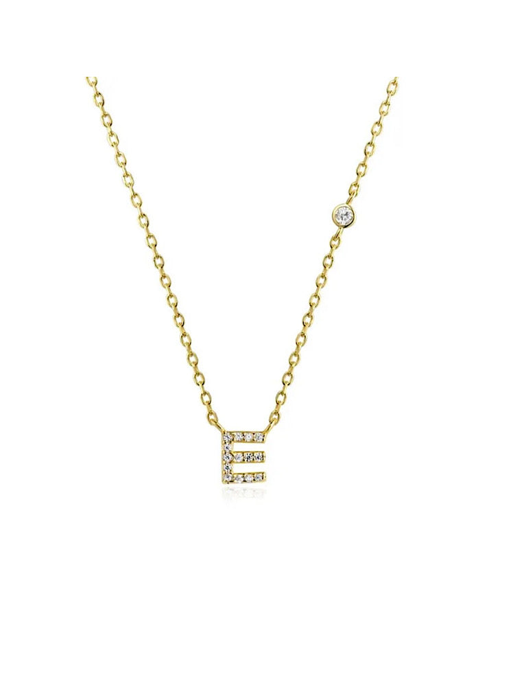 Cadena con dije letra