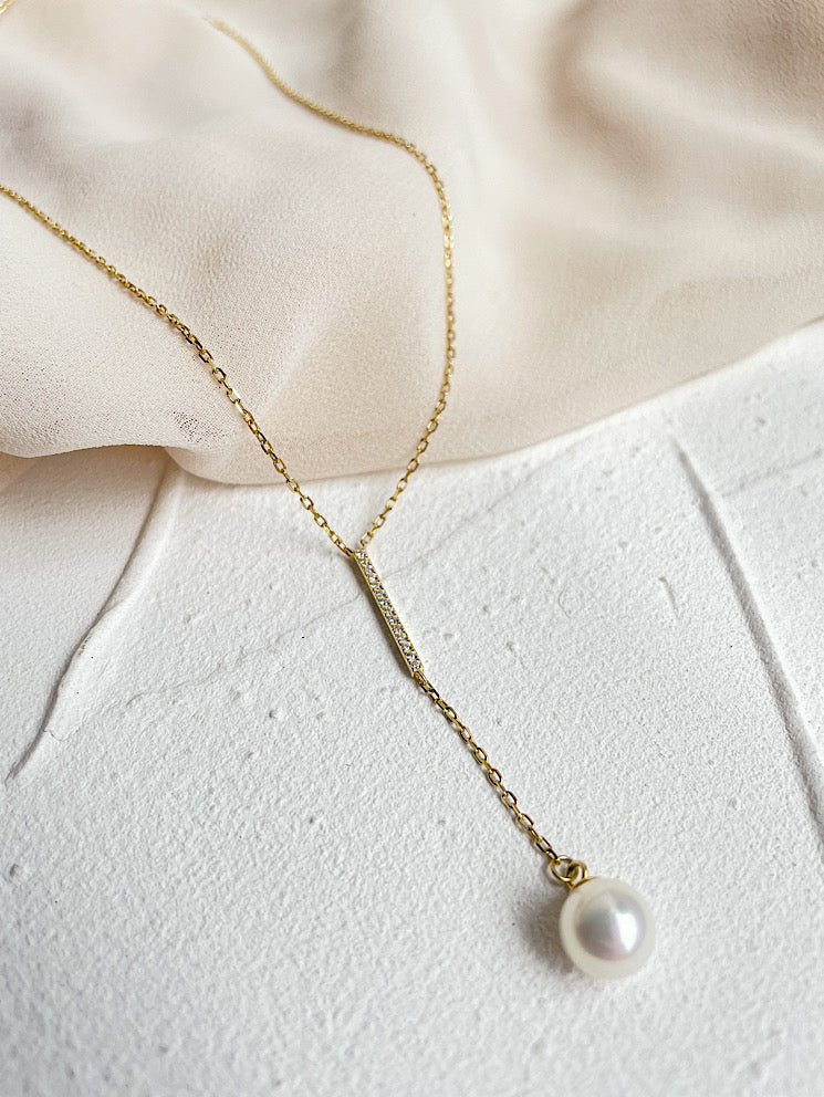 Collar barrita con circones y perla colgando