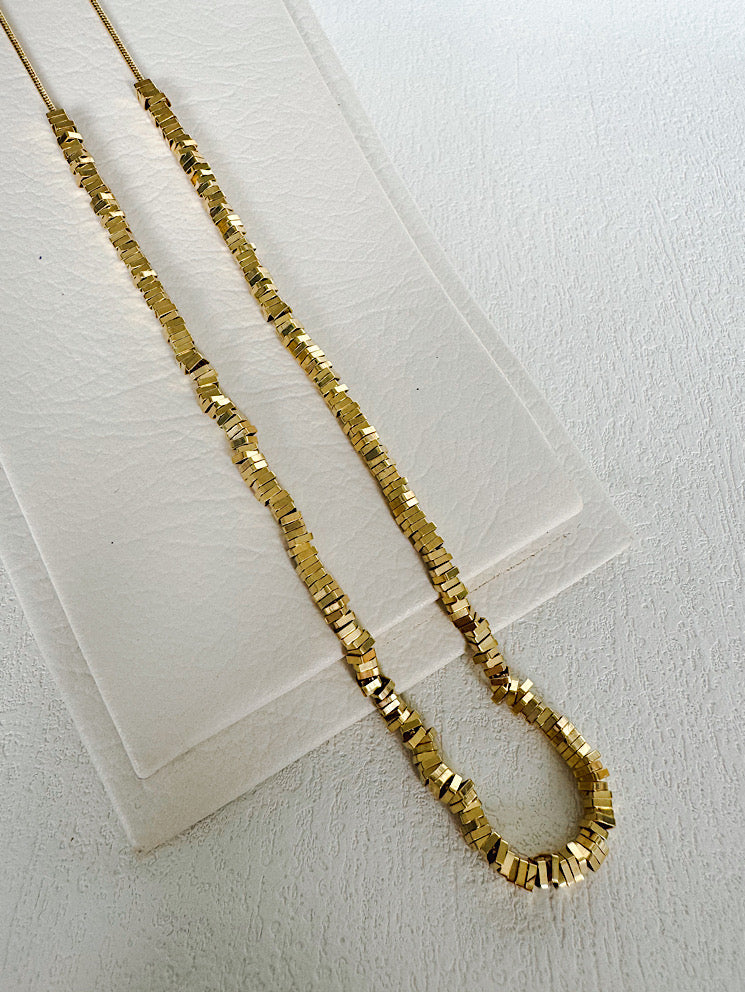 Collar cola de ratón con argollas cuadradas