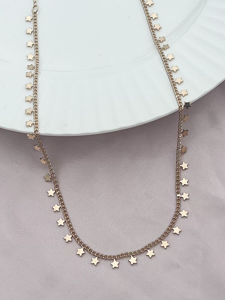 Cadena con estrellitas lisas chiquitas
