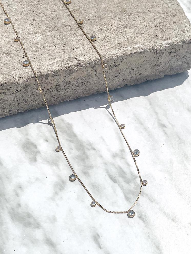 Collar largo con circones