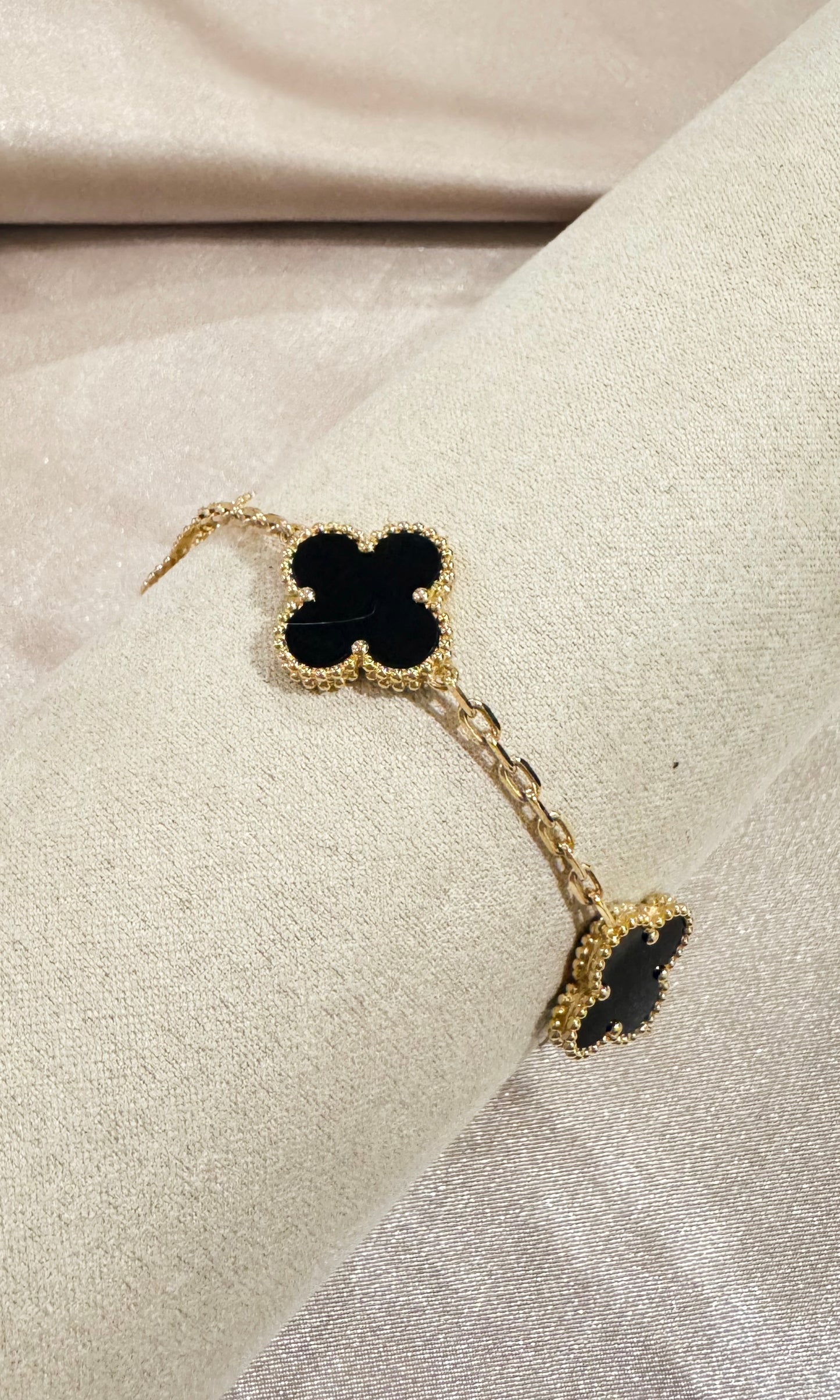 Pulsera cadena con 5 tréboles