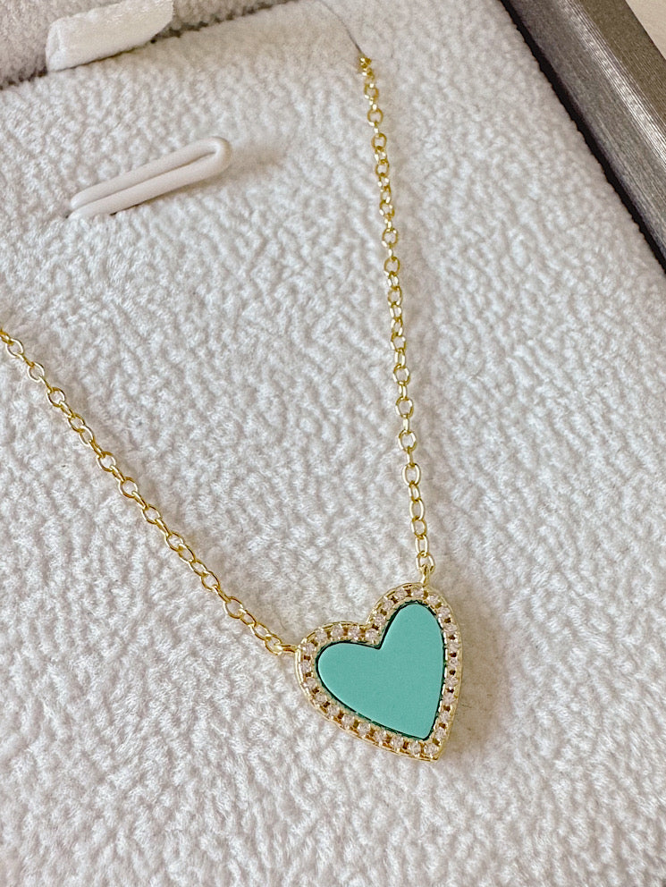 Cadena con dije corazón