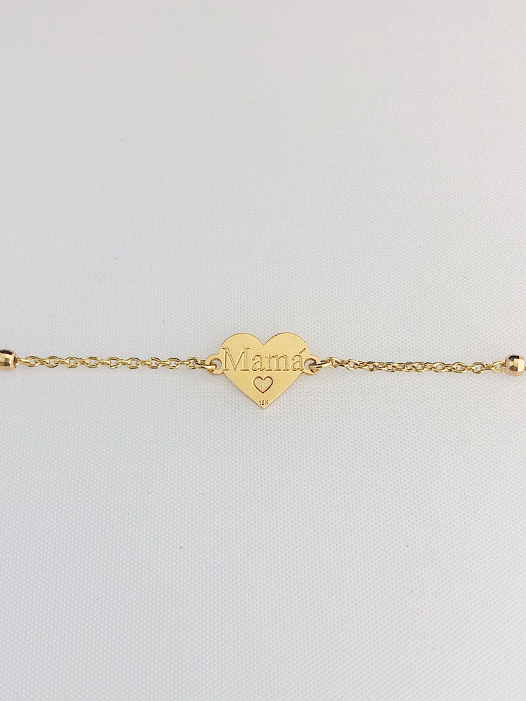 Pulsera cadena con dije corazón mamá