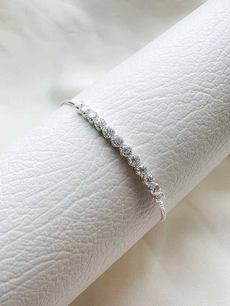 Pulsera regulable con 12 circones