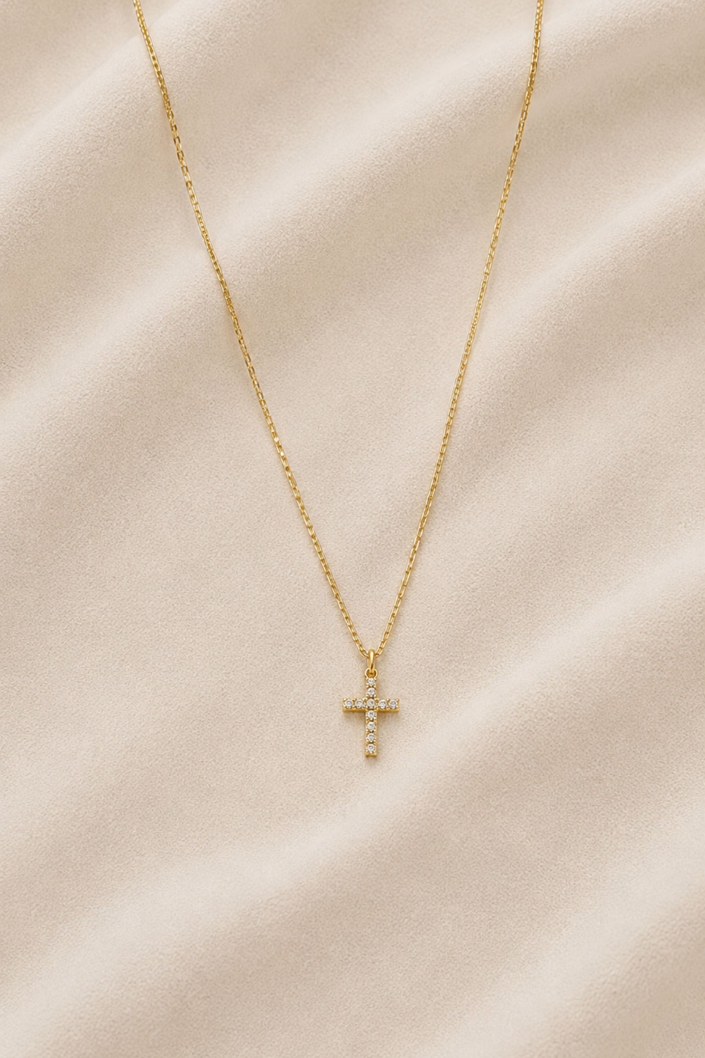 Cadena con dije cruz