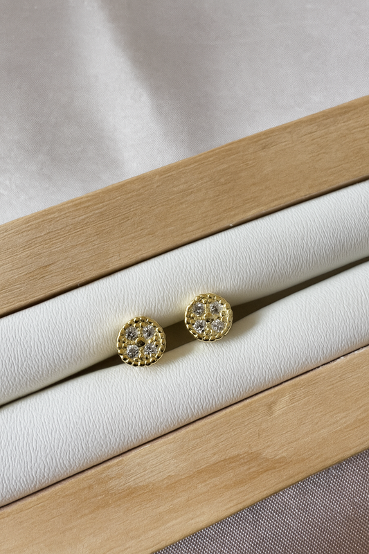 Aretes pegados círculo con circones con seguro de bebé