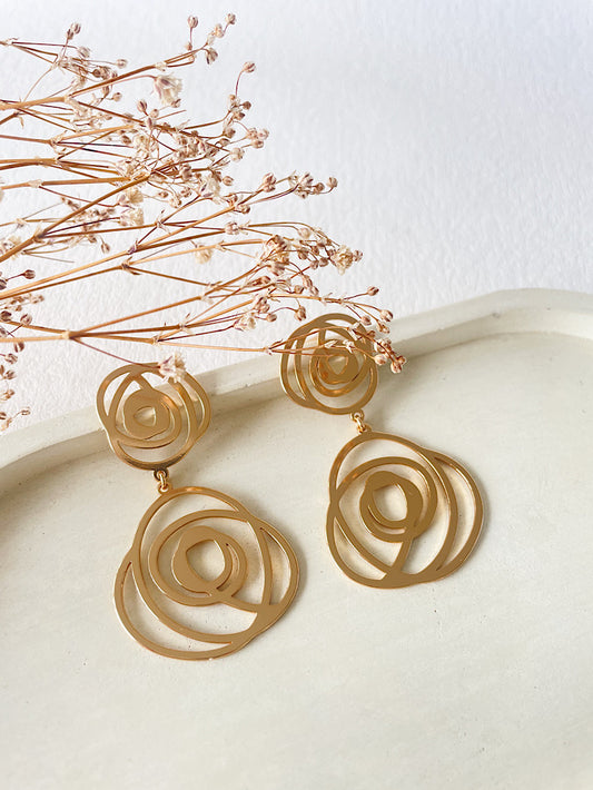Aretes 2 rosas caladas en degradé