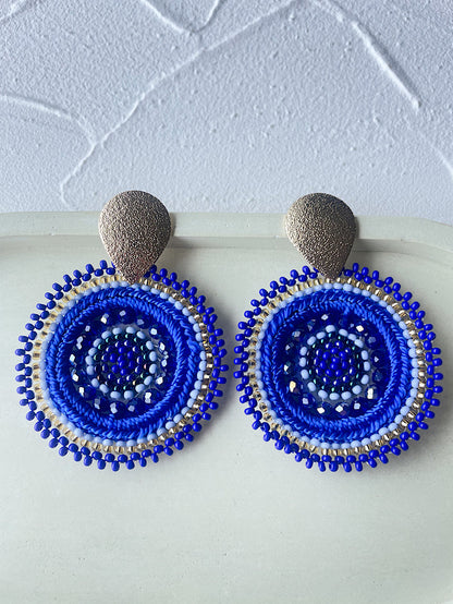 Aretes círculo tejido con hilo y mostacillas