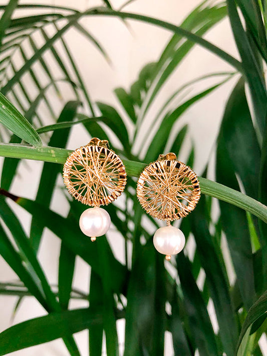 Aretes pegados telaraña con perla