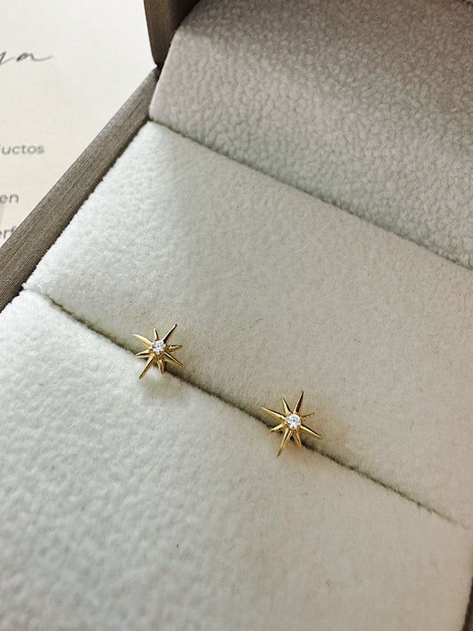 Aretes pegados estrella 8 puntas