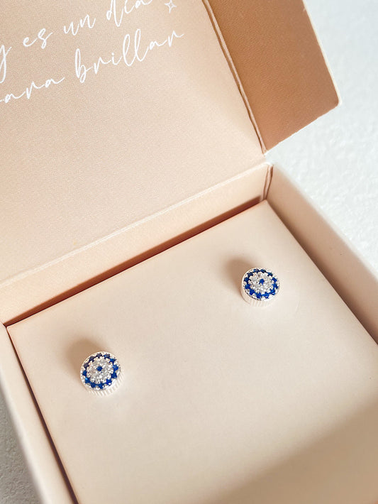 Aretes pegados ojo turco azul con blanco con circones