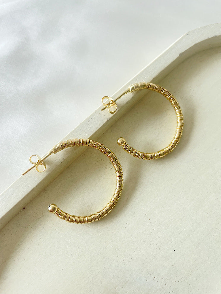 Argollas medianas con argollitas