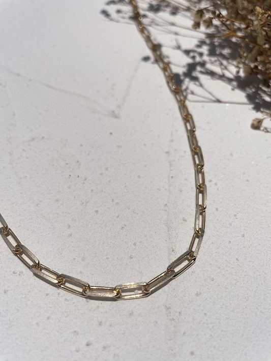 Cadena paper clip mediana
