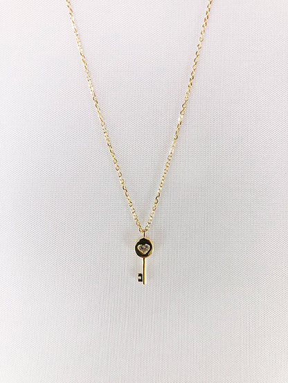 Cadena con dije llave con 1 circón