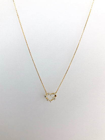 Cadena con dije corazón calado