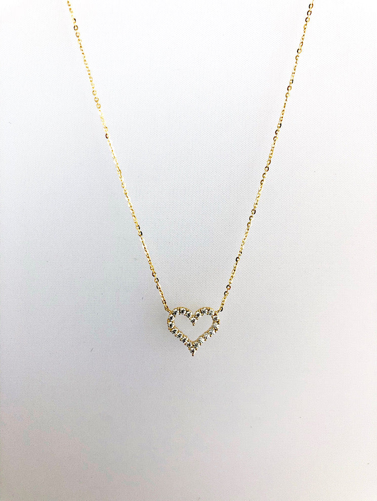 Cadena con dije corazón calado