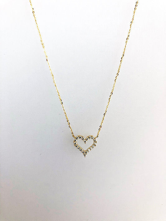 Cadena con dije corazón calado