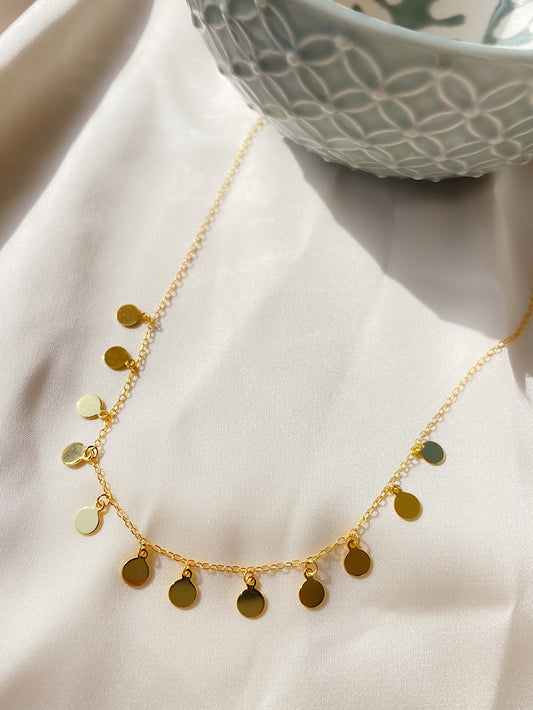 Collar con chapitas lisas