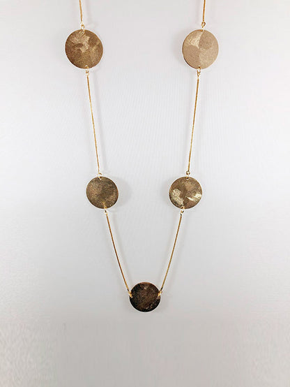 Collar largo cola de ratón con círculos satinados