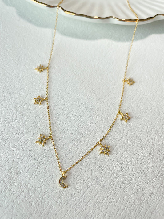 Collar lunas y estrellas