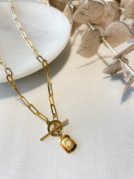 Collar paper clip y dije placa con estrellita
