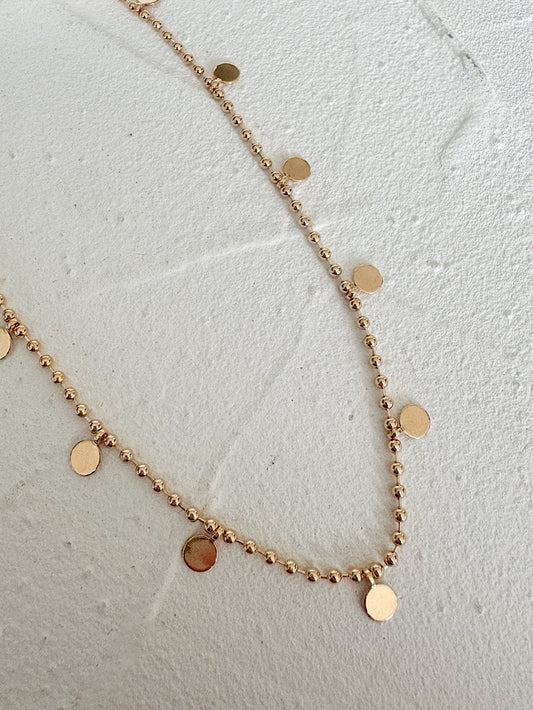 Collar puntitos con chapas lisas
