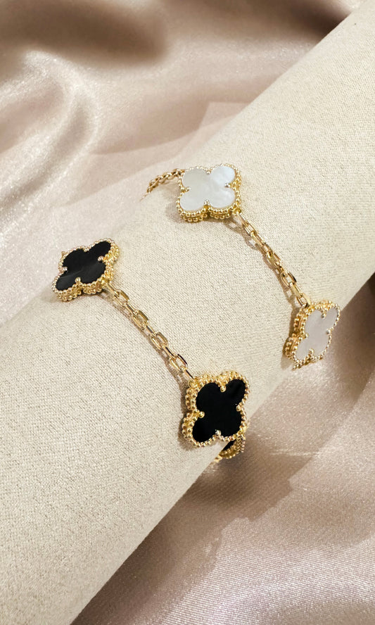 Pulsera cadena con 5 tréboles