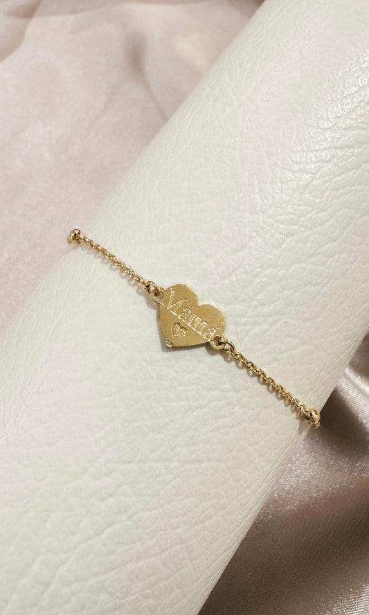 Pulsera cadena con dije corazón mamá
