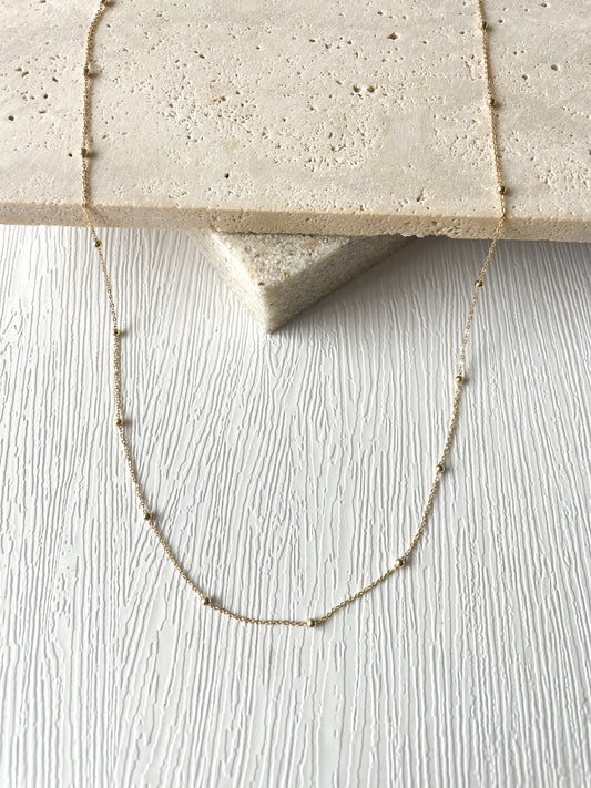 Collar con bolitas lisas 2.5mm