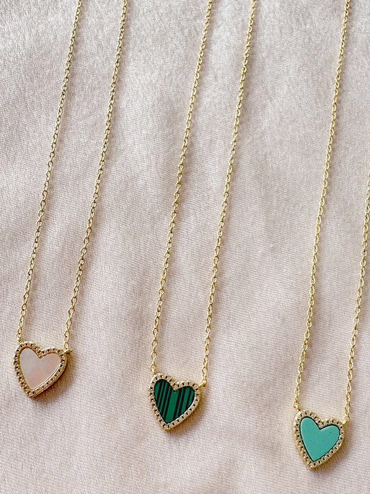 Cadena con dije corazón