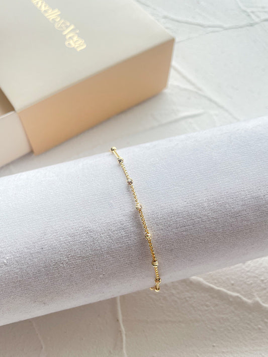 Pulsera regulable bolitas facetadas
