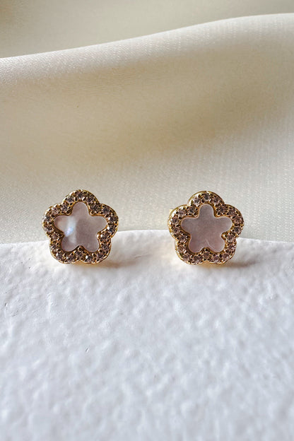 Aretes pegados flor