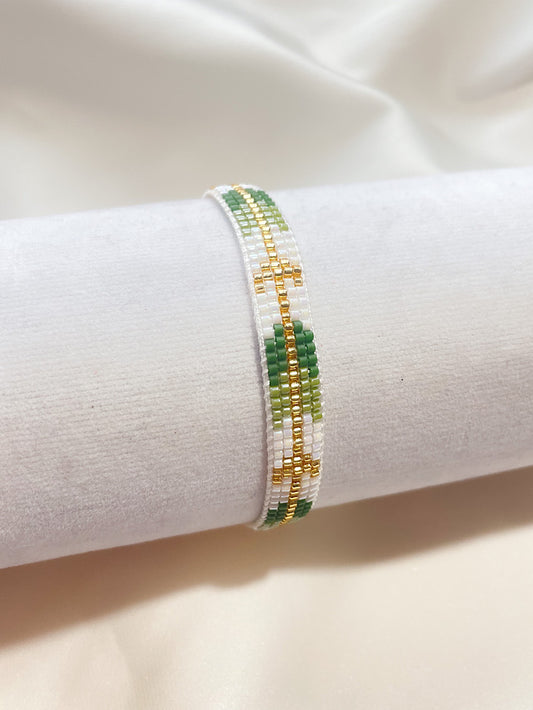 Pulsera tejida miyuki 5 filas verde, blanco y dorado